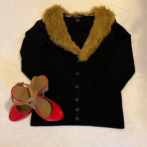 White House Black Market Faux Fur Collar Cardigan - Picture 8 of 9